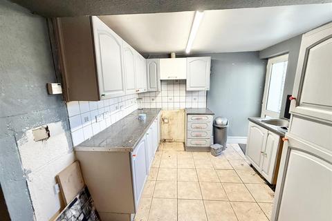 3 bedroom terraced house for sale, George Street, Llanrwst