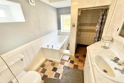 3 bedroom terraced house for sale, George Street, Llanrwst