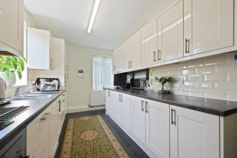 2 bedroom flat for sale, Horn Lane, Acton