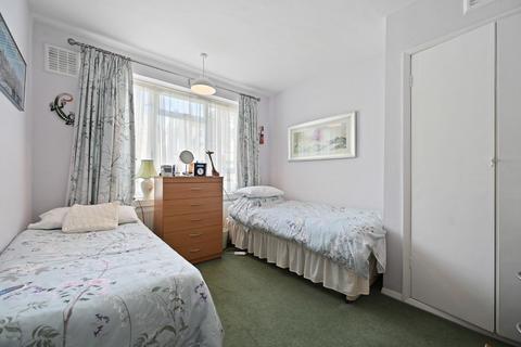 2 bedroom flat for sale, Horn Lane, Acton