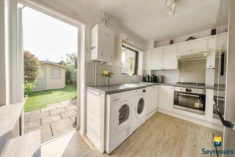 17 Churchfields, Guildford, GU4 7NH