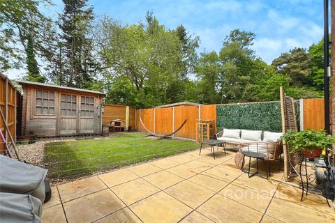 3 bedroom semi-detached house for sale, Denton Close, Ash Vale, Aldershot