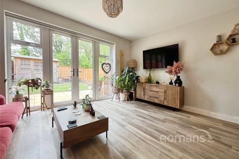 3 bedroom semi-detached house for sale, Denton Close, Ash Vale, Aldershot