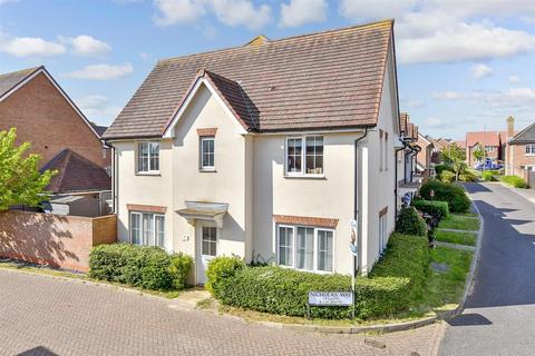 2 Nicholas Way, Sholden, Deal, CT14 0FE