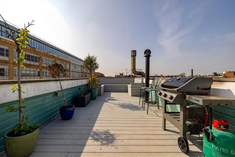 2 bedroom penthouse for sale, Fulham Road, London, SW10