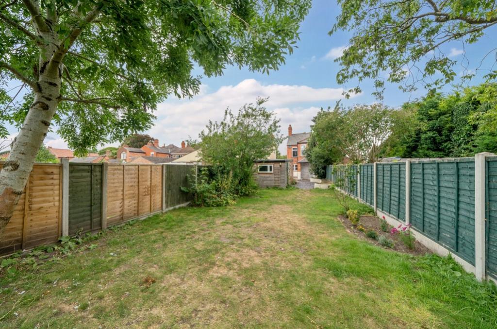 370 garden rear