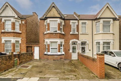33 Melbourne Avenue, London, W13 9BX