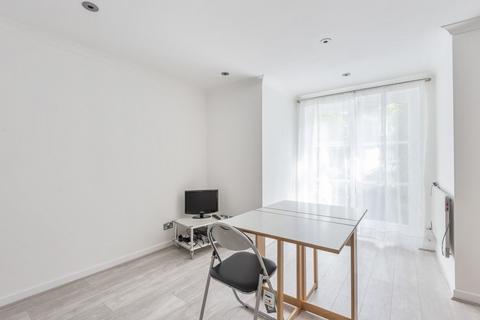 Studio for sale, Brompton Park Crescent, London, SW6