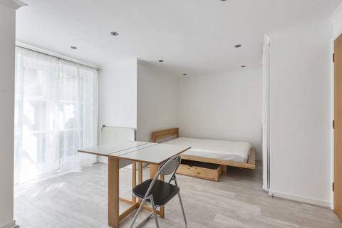 undefined, Brompton Park Crescent, London, SW6