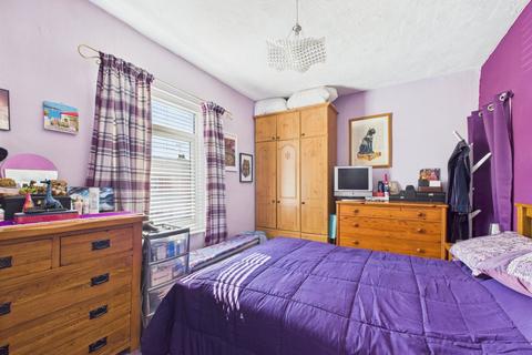 47 Linden Road, Gloucester, GL1 5HB