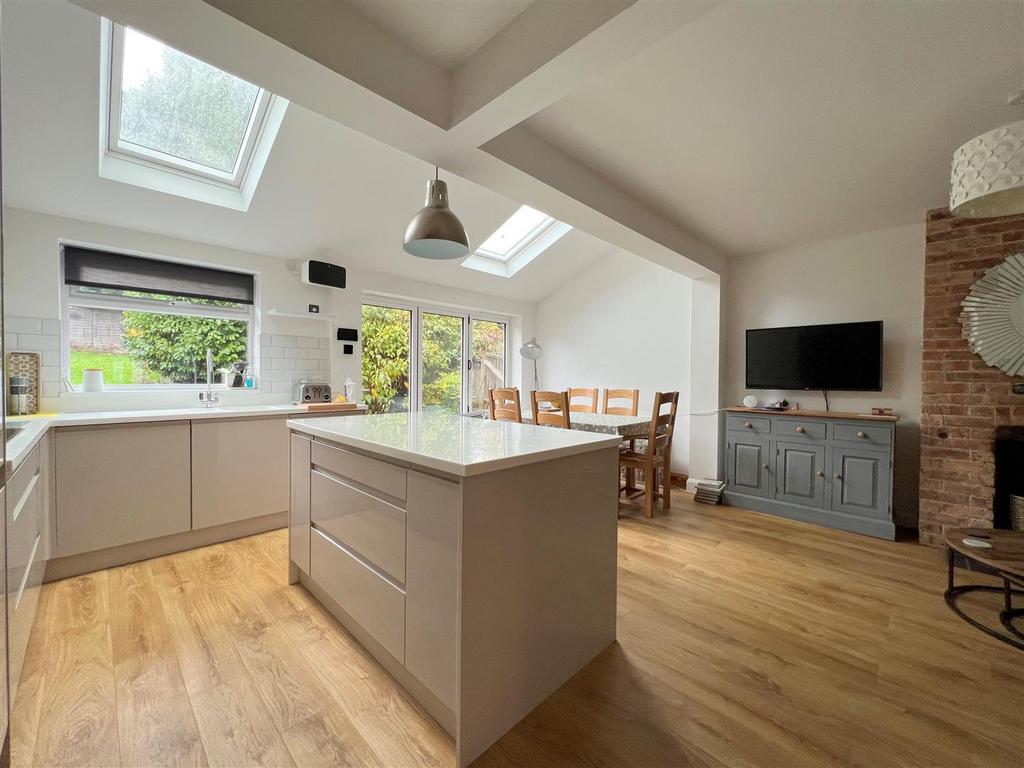 KItchen 4-001.jpg