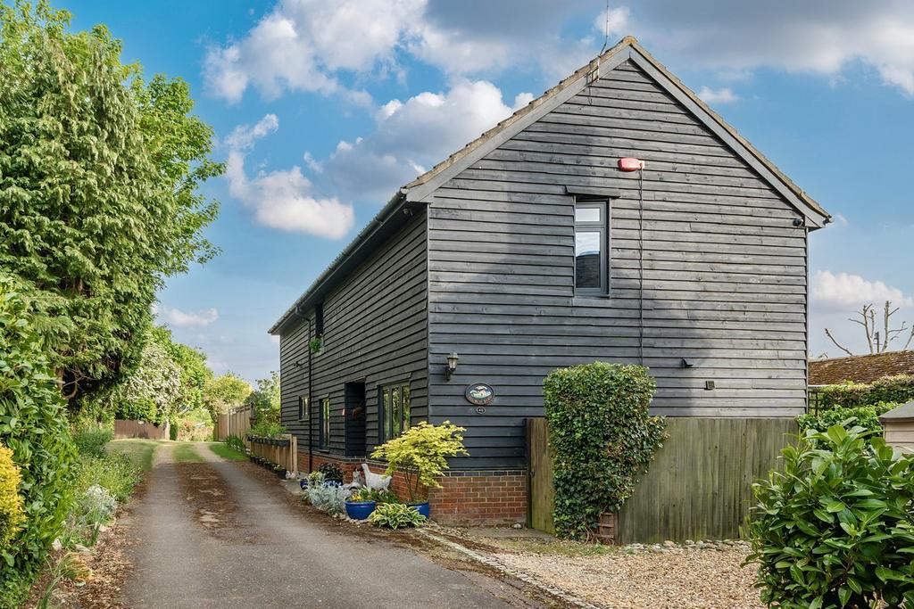 Greenway, Campton, SG17 4 bed barn conversion - £850,000
