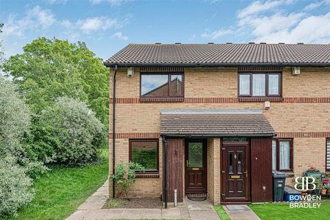 2 bedroom end of terrace house for sale, Alders Close, Wanstead