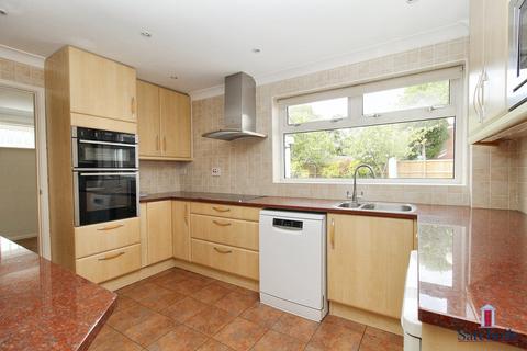 14 Pear Tree Dell, Letchworth Garden City, SG6 2SW
