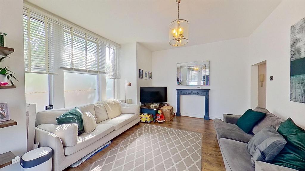 Earlsfield-Road-Earlsfield-SW18-04302025 213038.jp