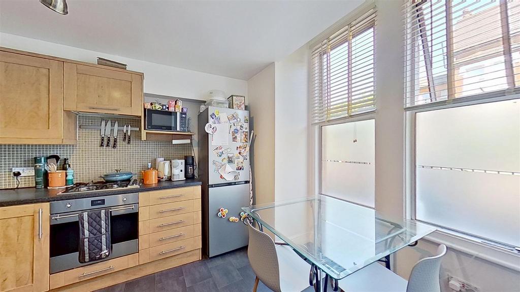 Earlsfield-Road-Earlsfield-SW18-04302025 213257.jp