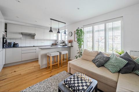 57 Ashdown Way, London, SW17 7TH