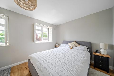 57 Ashdown Way, London, SW17 7TH