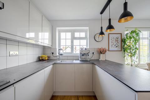 57 Ashdown Way, London, SW17 7TH