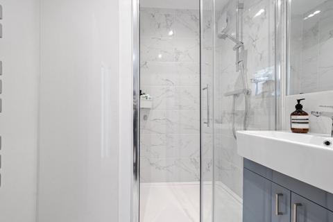 57 Ashdown Way, London, SW17 7TH