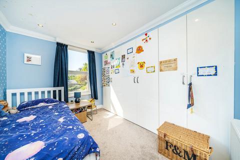 49 Quicks Road, London, SW19 1EY