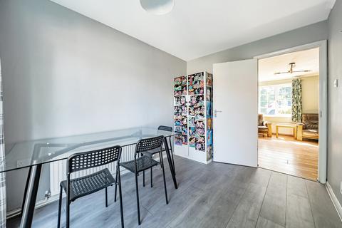 81 Southway, Guildford, GU2 8DF