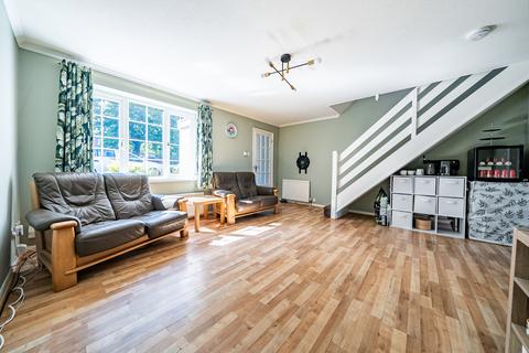 81 Southway, Guildford, GU2 8DF