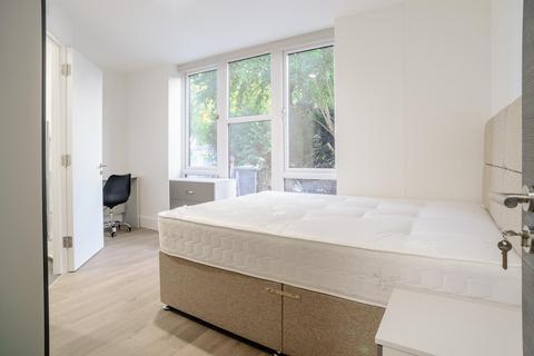 undefined, *£180pppw including bills!* Robin Hood, Queens Road East, Beeston