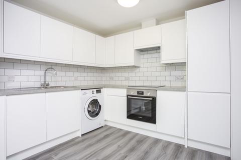 2 bedroom flat to rent, The Origin Apartments, 3 Summer Place, Bracknell, RG42