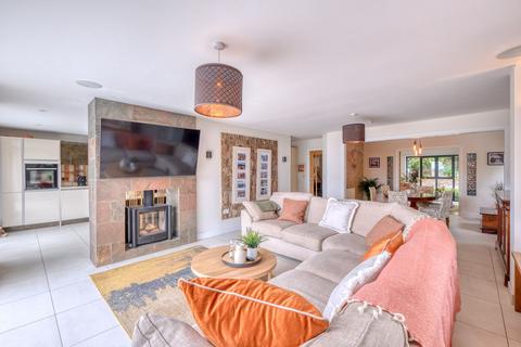 24 Brickhouse Lane, Stoke Prior, Bromsgrove, B60 4LX