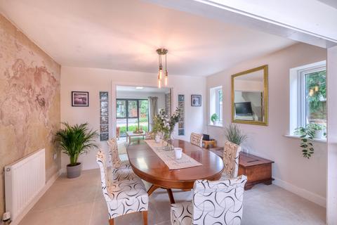 24 Brickhouse Lane, Stoke Prior, Bromsgrove, B60 4LX