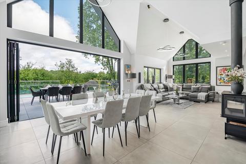 undefined, The Warren, Caversham, Reading, Berkshire, RG4
