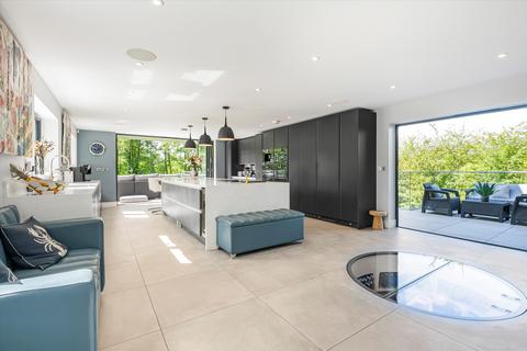 undefined, The Warren, Caversham, Reading, Berkshire, RG4