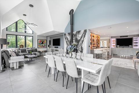 Chazey End The Warren, Caversham, Reading, RG4 7TQ