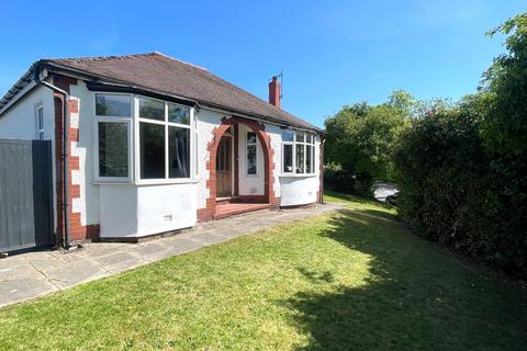 2 bedroom detached bungalow for sale, Werneth Road, Woodley