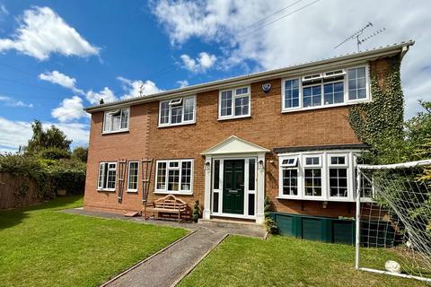 9 Beechwood Rise, Wetherby, LS22 7QT