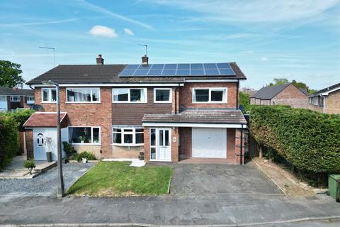 St. Lawrence Way, Gnosall, ST20