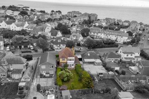 4 bedroom detached house for sale, Wash Lane, Clacton-on-Sea