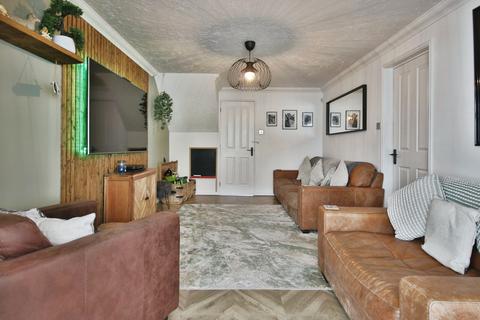 49 Ferry Meadows Park, Kingswood, Hull, HU7 3DF