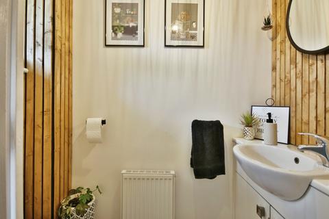 49 Ferry Meadows Park, Kingswood, Hull, HU7 3DF
