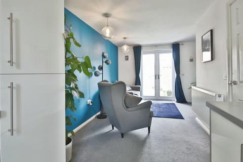 28 Attringham Park, Kingswood, Hull, HU7 3GL
