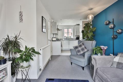 28 Attringham Park, Kingswood, Hull, HU7 3GL