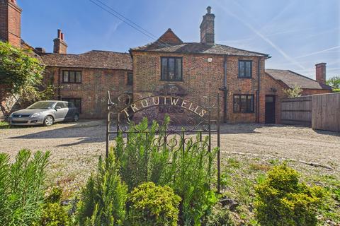 5 bedroom terraced house for sale, Church Road, Penn, HP10 8NX
