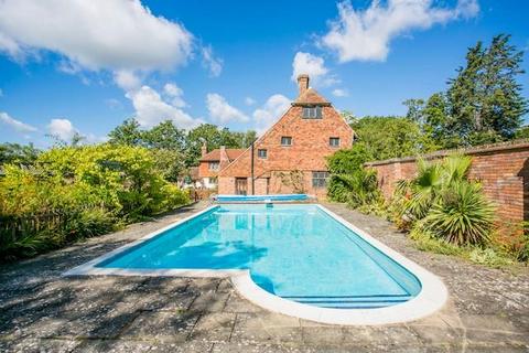 6 bedroom detached house for sale, Sissinghurst Road, Biddenden, Kent, TN27