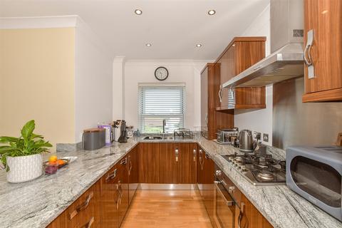 2 bedroom apartment for sale, Hampton Heights, Herne Bay CT6