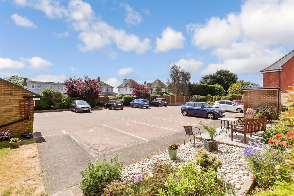 Driveway/Parking