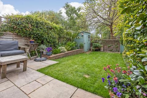 18 Phoenix Road, London, SE20 7BT