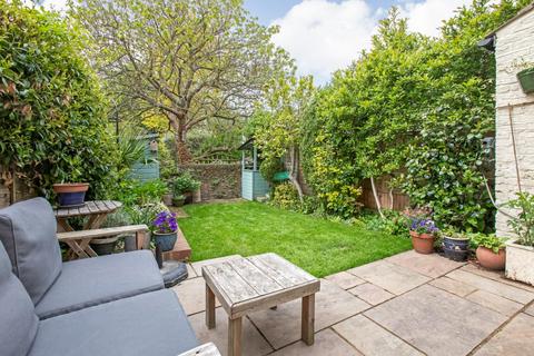 18 Phoenix Road, London, SE20 7BT