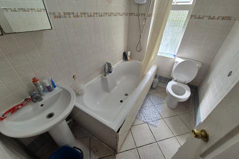 3 bedroom detached house for sale, Trevanie Avenue, Quinton B32
