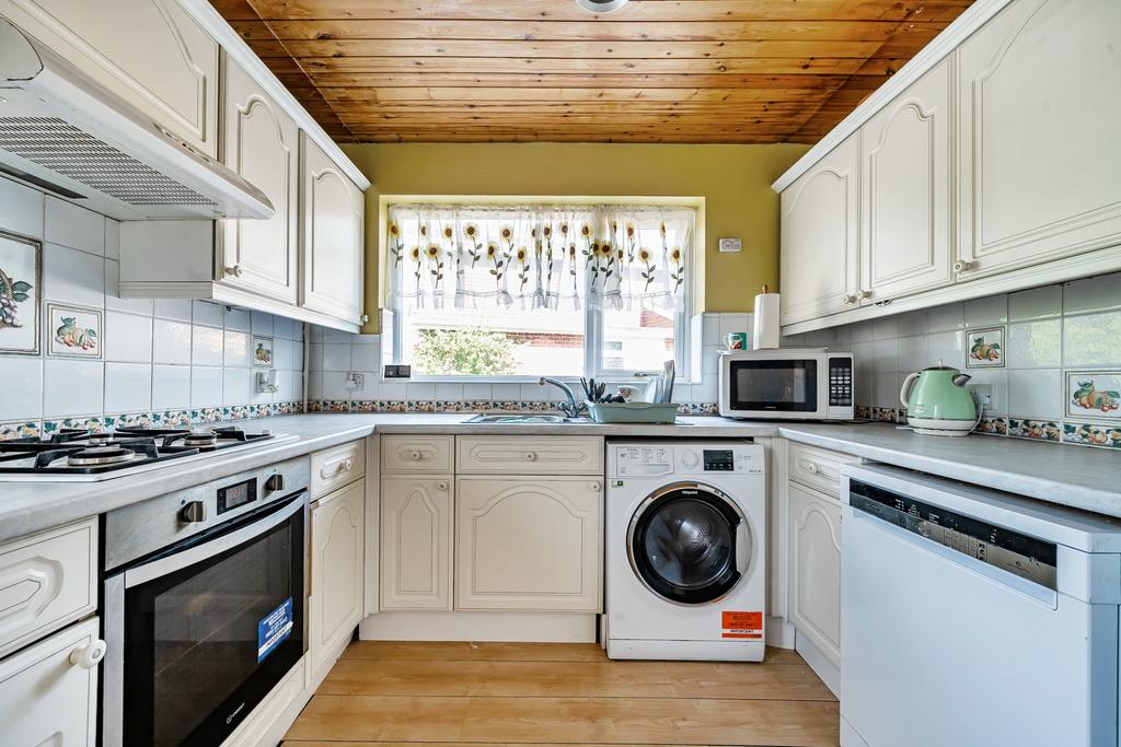 House in Liss - View 4
